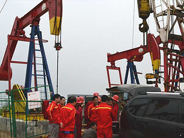 韓城中石油井下測井現場